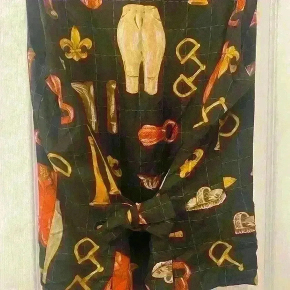 British Khaki by Robert Lighton Aquestrian Vest Horsebit design Size M - Picture 7 of 8